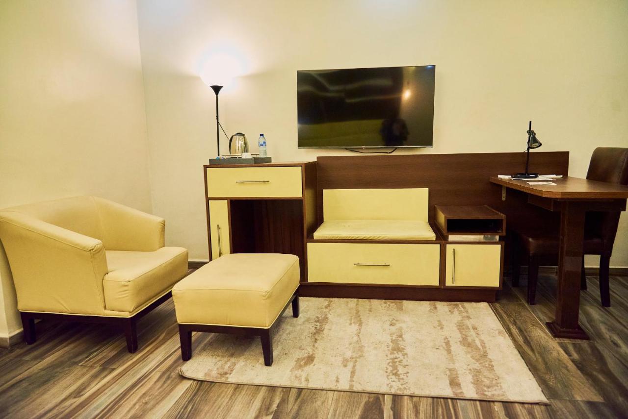 Mayfair Hotel Maitama Abuja Esterno foto