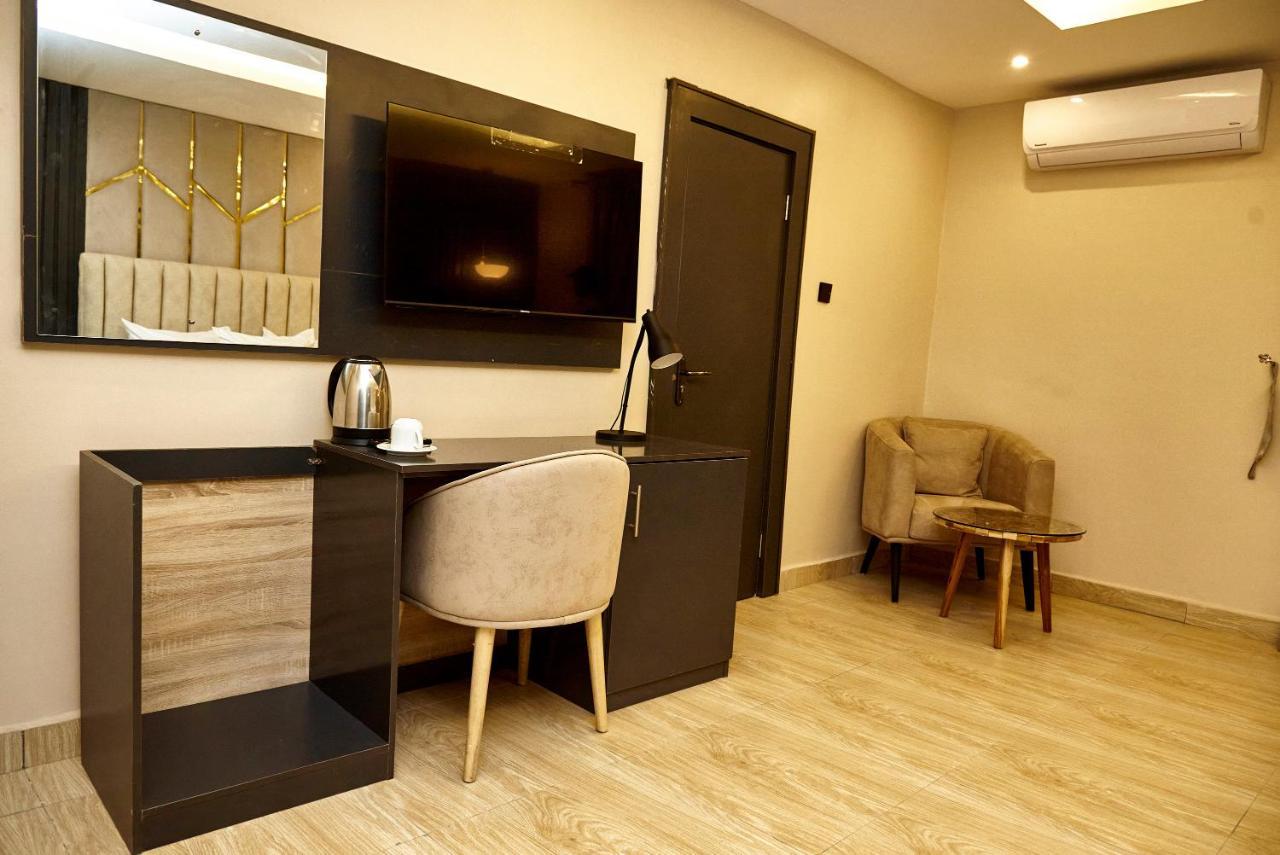 Mayfair Hotel Maitama Abuja Esterno foto